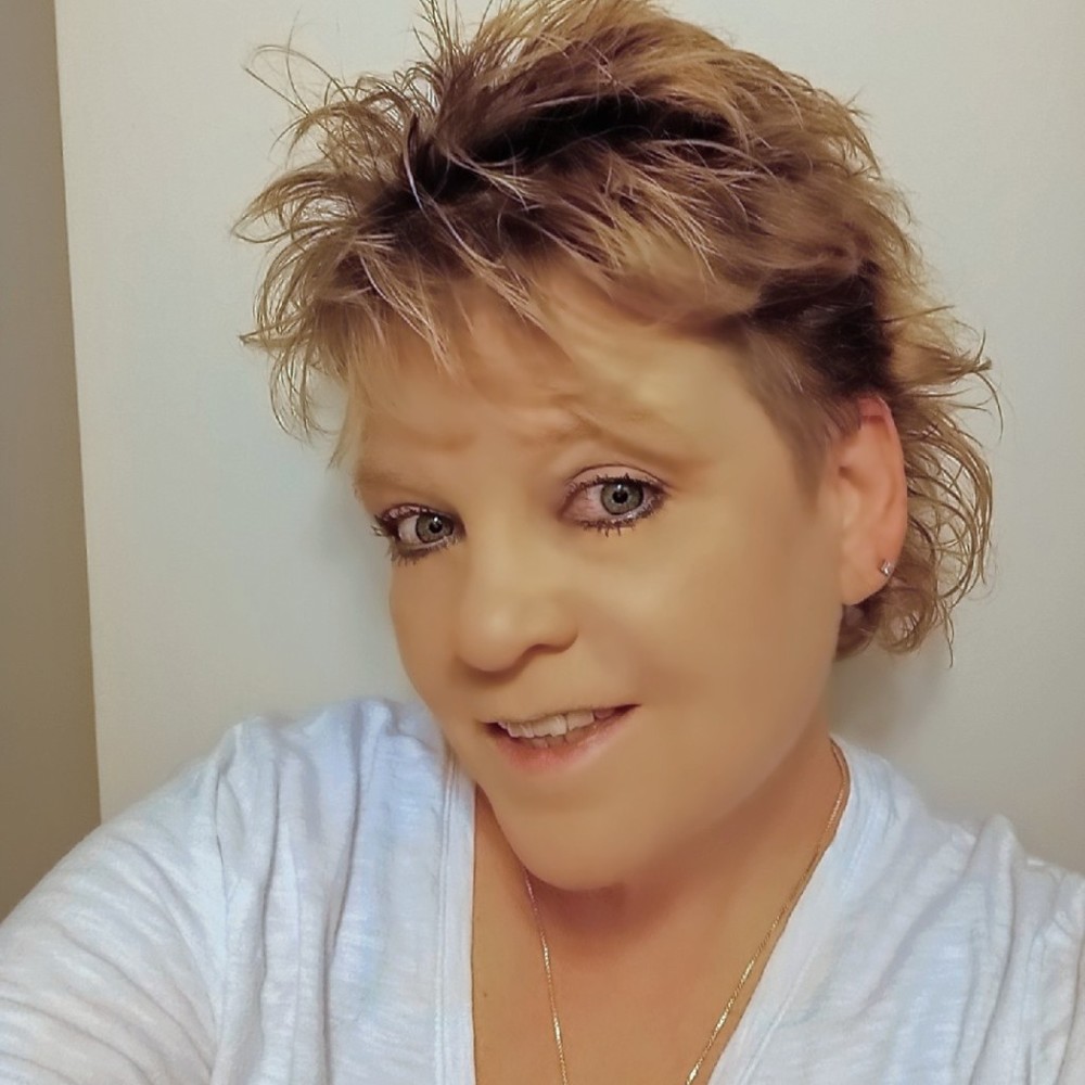 Meet your Posher, Kelli